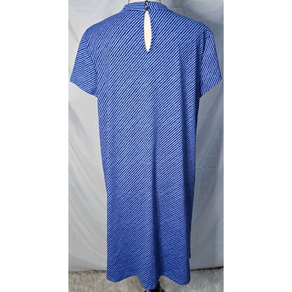 J. McLaughlin Blue Diagonal Stripe Keyhole Midi Dress - Picture 2 of 3